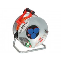 Удлинитель на катушке 40м (3 роз., 3.3кВт, метал. катушка, кабель до -35С, с/з) Brennenstuhl Garant (3,3кВт; 3х1,5мм2; степень защиты: IP44)